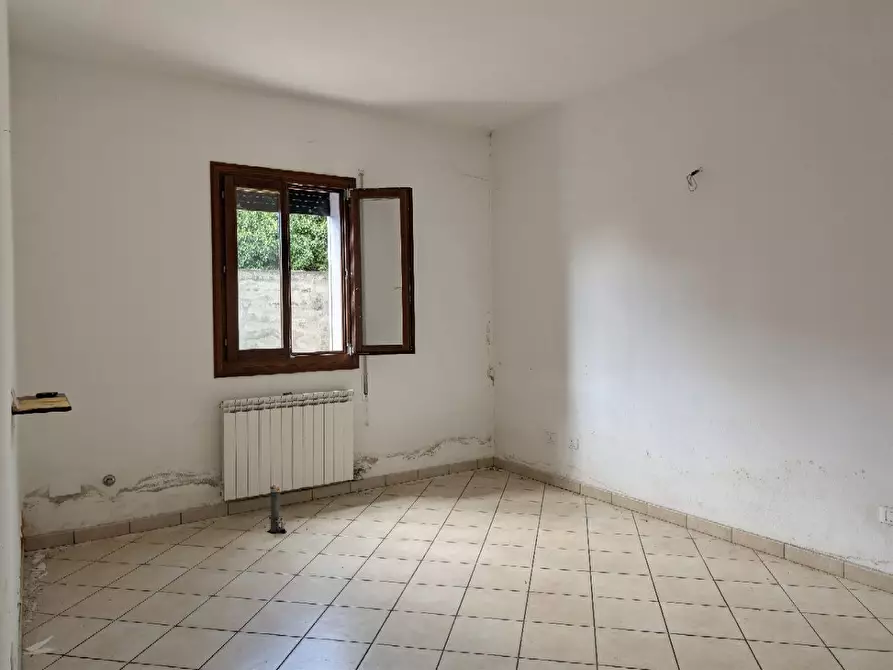 Immagine 3 di Negozio in vendita  in Via Boscochiaro Via Chiara Rovelli, 3 a Cavarzere