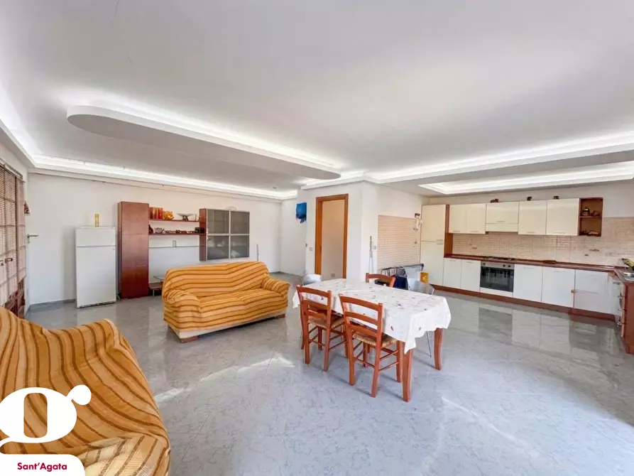 Immagine 2 di Appartamento in vendita  in Via TRAZZERA MARINA, 683 a Capo D'orlando