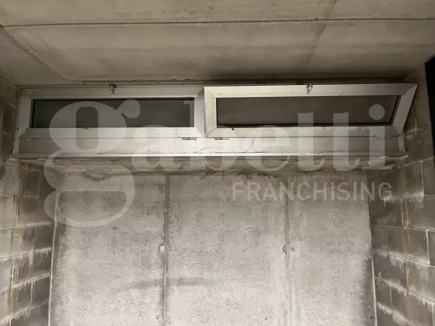 Immagine 5 di Box auto in vendita  in Via Bissuola, . a Venezia