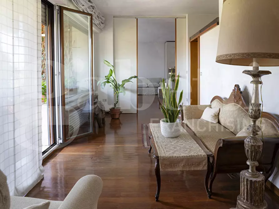 Immagine 1 di Appartamento in vendita  in Viale Garibaldi, . a Venezia