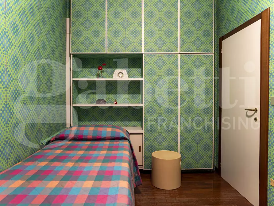 Immagine 14 di Appartamento in vendita  in Viale Garibaldi, . a Venezia