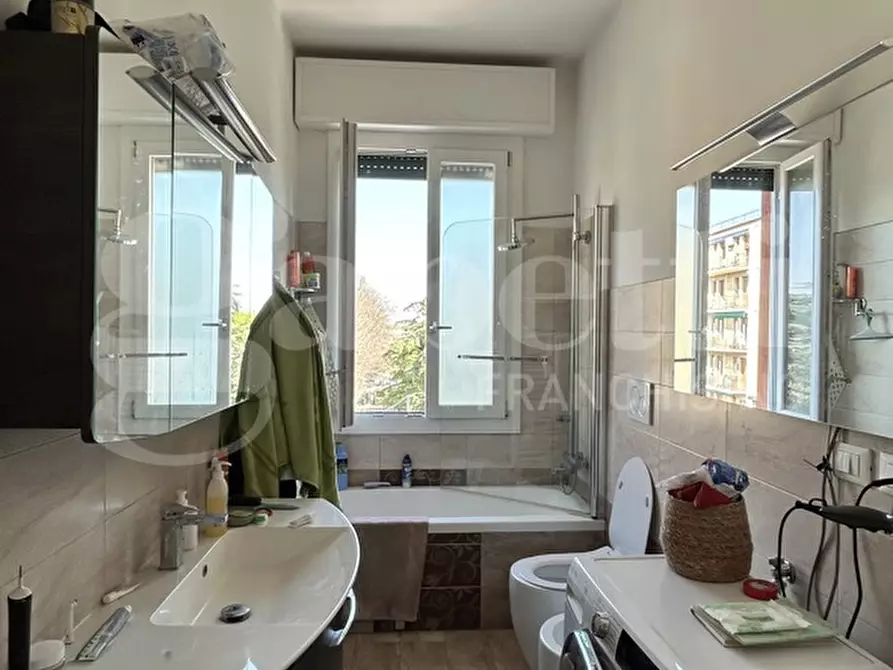 Immagine 12 di Appartamento in vendita  in Via Filippo Beroaldo a Bologna