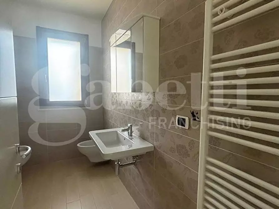Immagine 7 di Appartamento in vendita  in Via C. Colombo, 85 a Martinsicuro