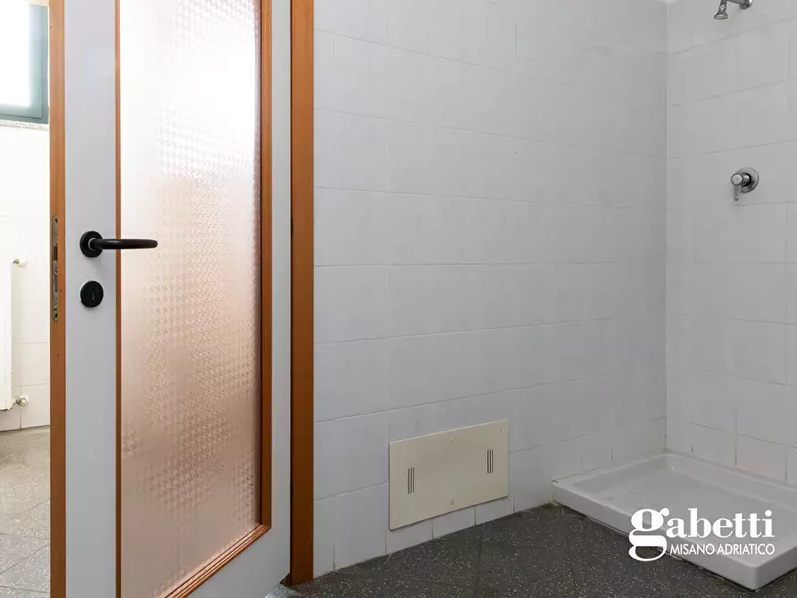 Immagine 12 di Capannone industriale in vendita  in Via Pennabilli, 6 a Riccione