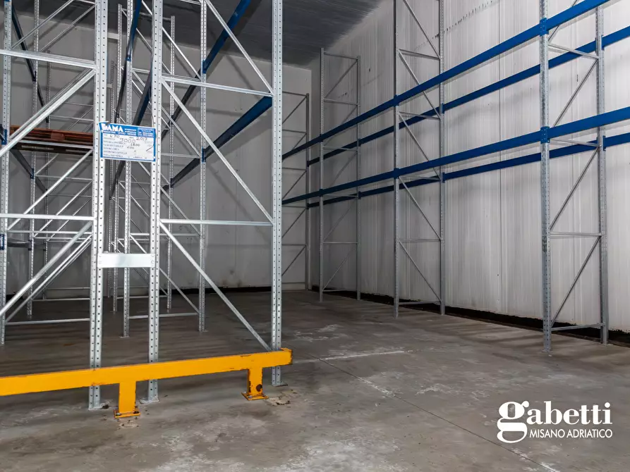 Immagine 30 di Capannone industriale in vendita  in Via Pennabilli, 6 a Riccione