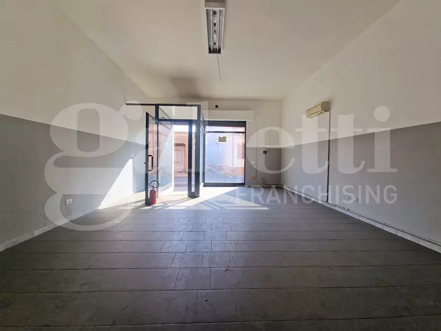 Immagine 4 di Negozio in affitto  in Via monserrato, 0 a Sestu