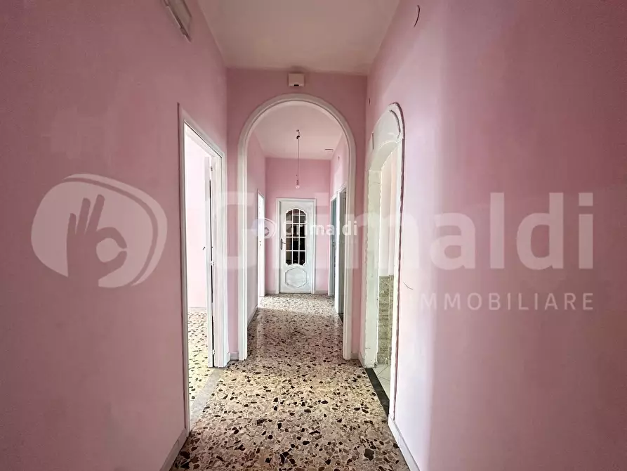 Immagine 1 di Appartamento in vendita  in Via Nazionale delle Puglie, 29 a Casalnuovo Di Napoli