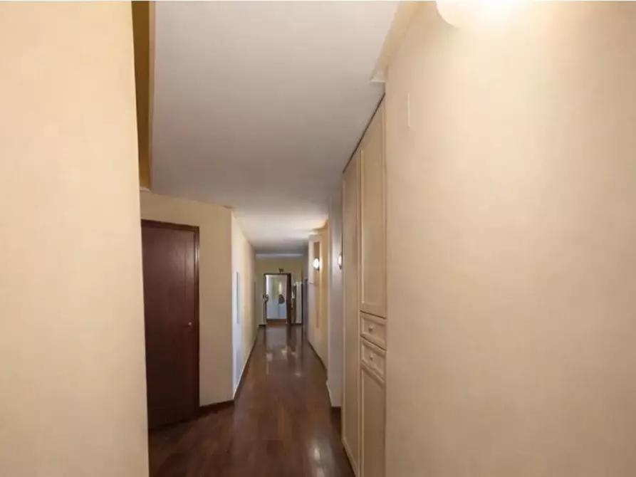 Immagine 8 di Appartamento in vendita  in Via Roma, 61 a Sant'anastasia