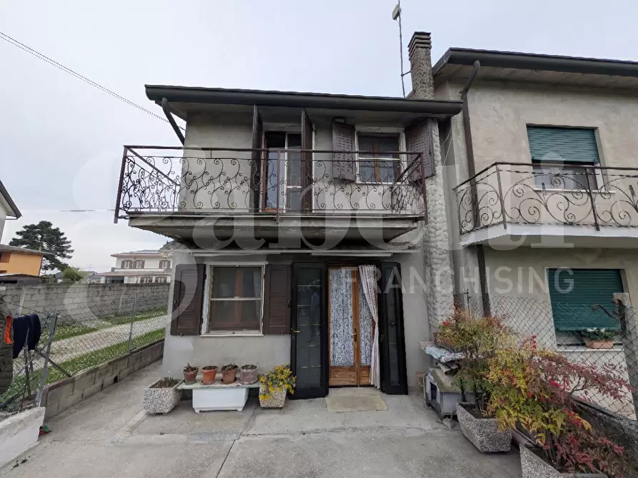 Immagine 1 di Casa bifamiliare in vendita  in Via Cavarzere, via San Pietro, 22 a Cavarzere