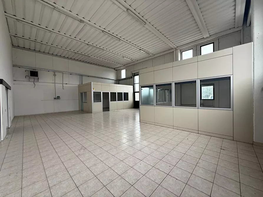 Immagine 7 di Capannone industriale in vendita  in Via camillo bozza, 8 a Corciano