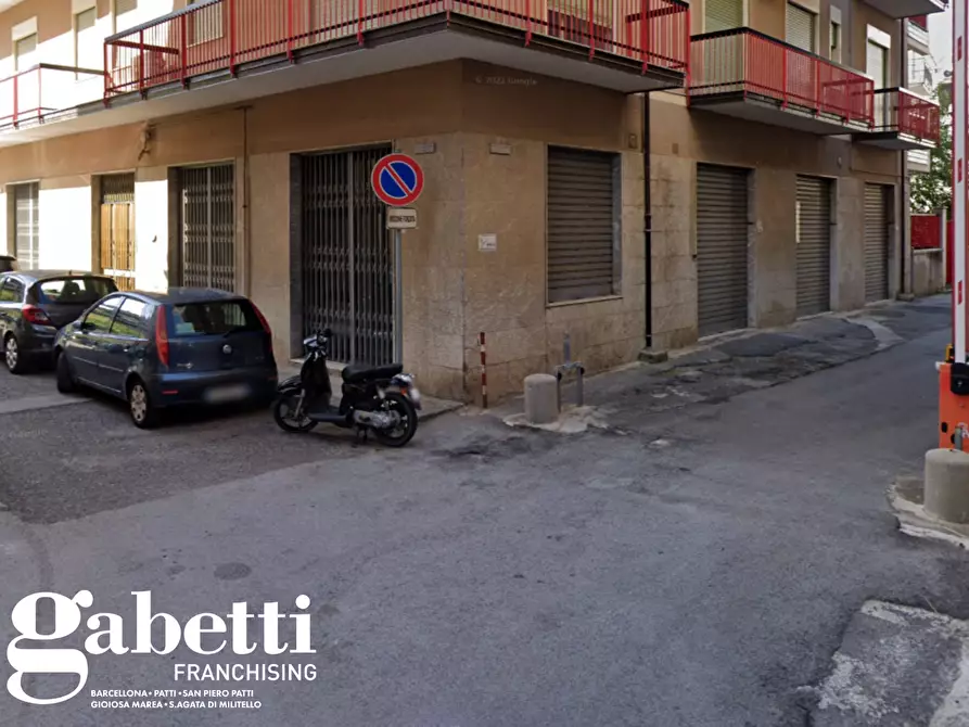 Immagine 1 di Ufficio in vendita  in Via OLIVETO DUE, 60-62 a Sant'agata Di Militello