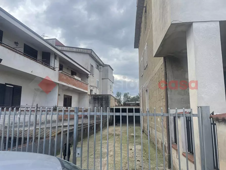 Immagine 5 di Appartamento in vendita  in Via Tutuni IV traversa, snc a Vitulazio