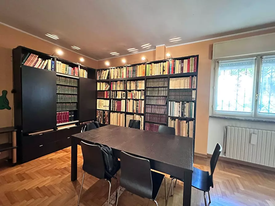 Immagine 24 di Appartamento in vendita  in Via Como, snc a Erba