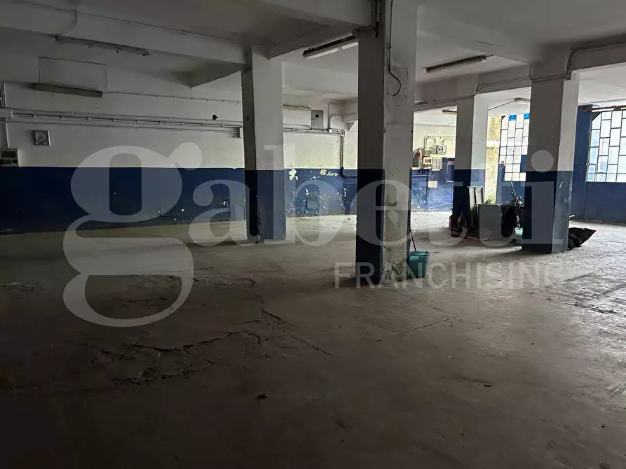 Immagine 2 di Magazzino in vendita  in Via Bertuccioni, 19 a Genova