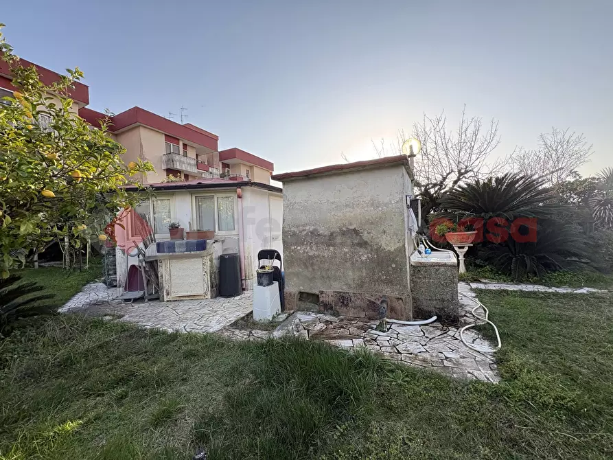 Immagine 38 di Baita in vendita  in Viale EUROPA, 267 a Terracina