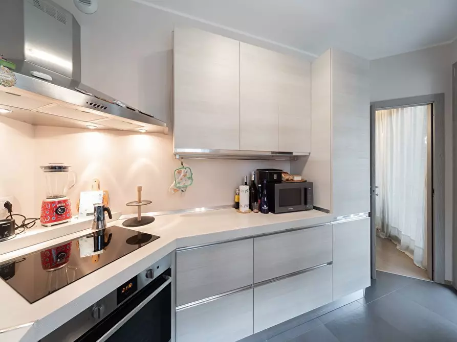 Immagine 13 di Appartamento in vendita  in Via MONTEROTONDO, 15 a Milano