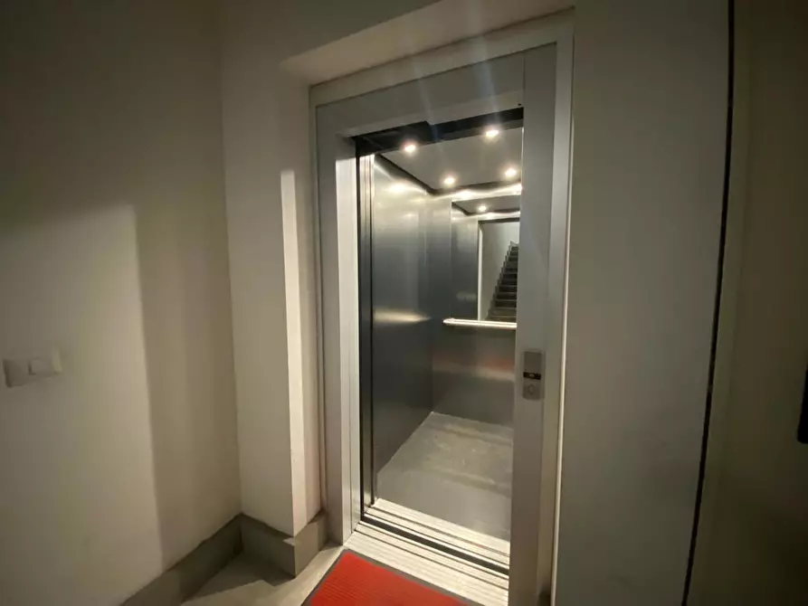Immagine 9 di Appartamento in vendita  in Via del Casale Ninfeo, 37 a Roma