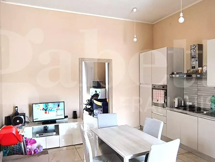 Immagine 3 di Appartamento in vendita  in Via Marigliano a Napoli