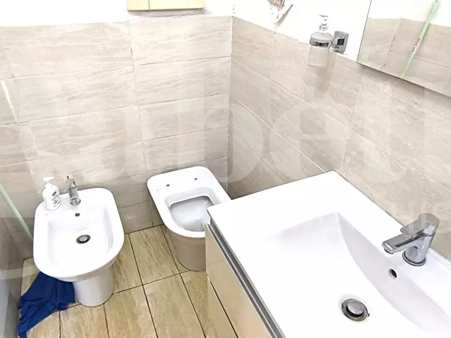 Immagine 20 di Appartamento in vendita  in Via Marigliano a Napoli