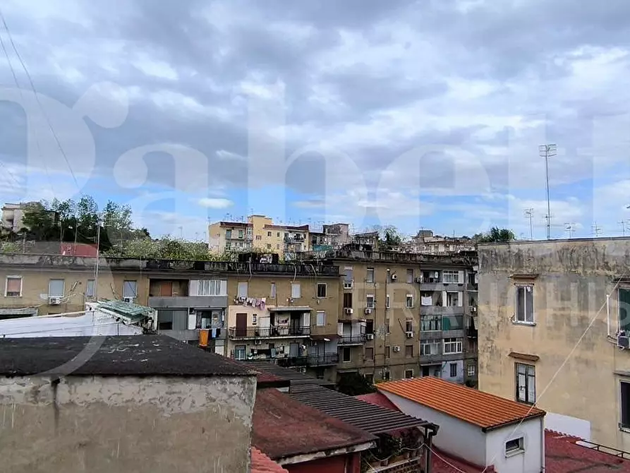 Immagine 15 di Appartamento in vendita  in Via Marigliano a Napoli