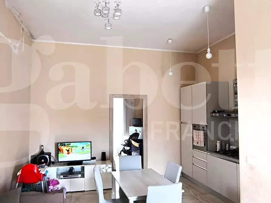 Immagine 4 di Appartamento in vendita  in Via Marigliano a Napoli