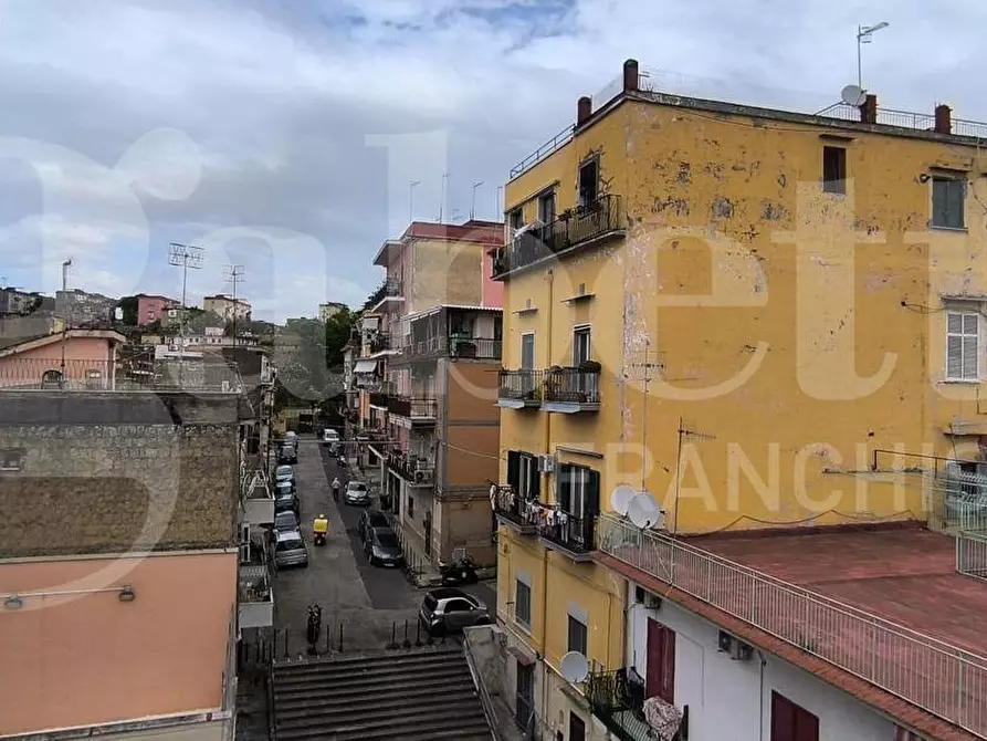 Immagine 14 di Appartamento in vendita  in Via Marigliano a Napoli