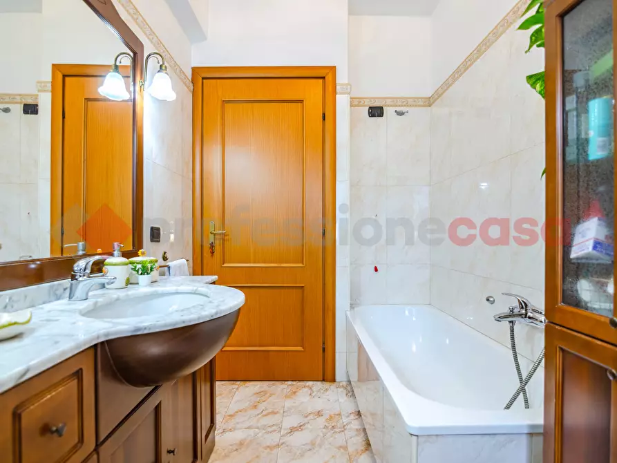 Immagine 22 di Appartamento in vendita  in Via Ignazio Scimonelli, 139 a Roma