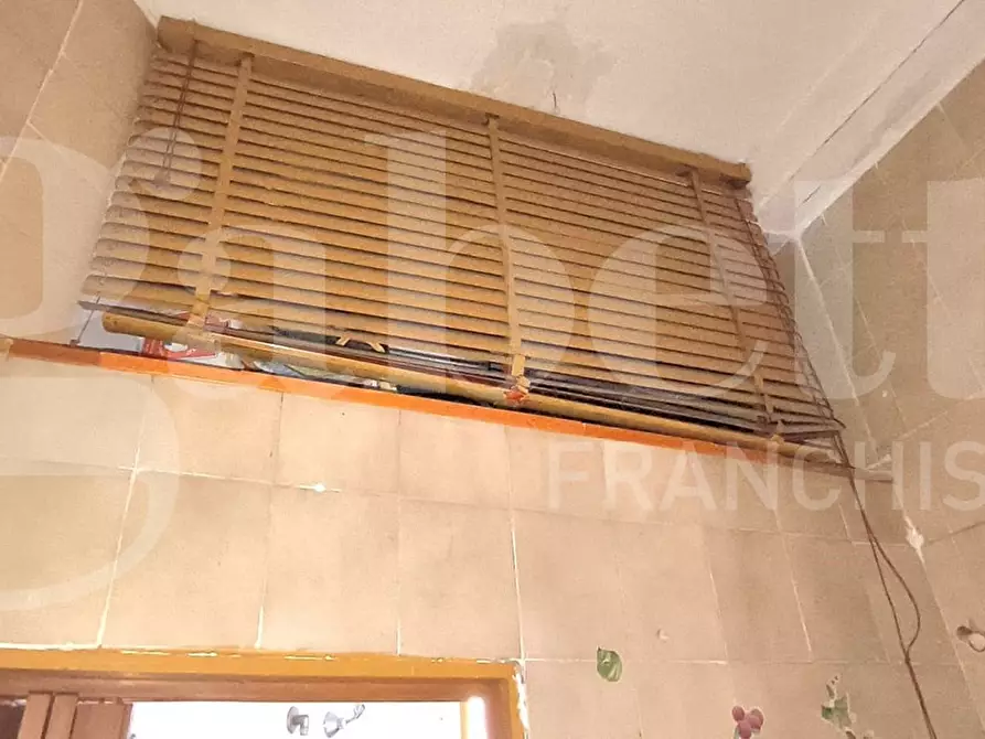 Immagine 15 di Appartamento in vendita  in Via Marigliano a Napoli