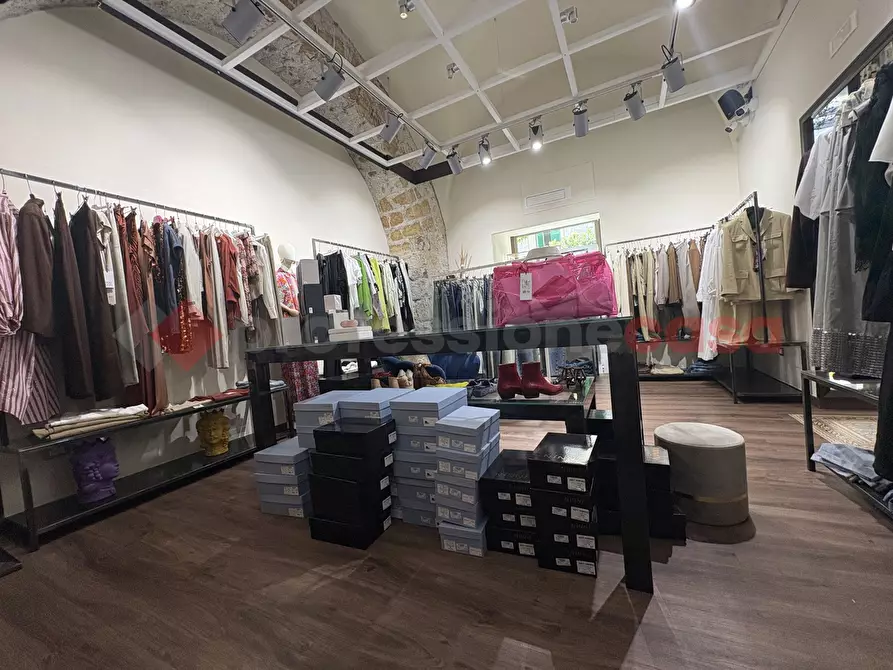 Immagine 9 di Attività commerciale in vendita  in Via ROMA, 113 a Terracina