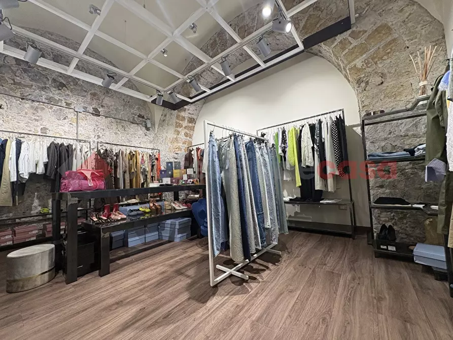 Immagine 6 di Attività commerciale in vendita  in Via ROMA, 113 a Terracina