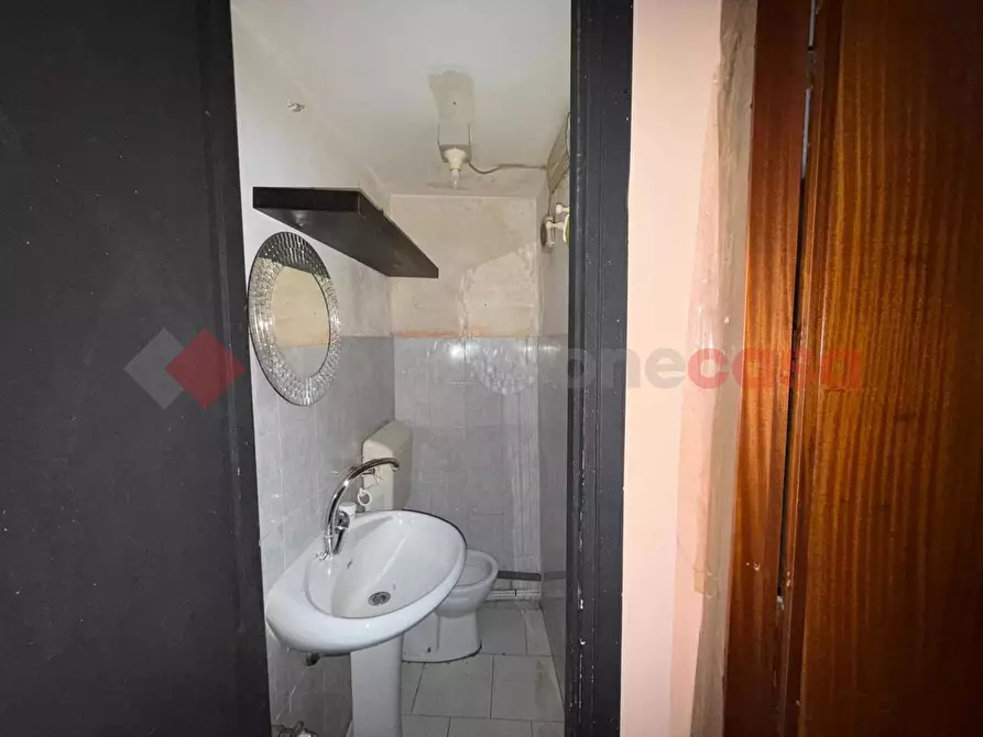 Immagine 10 di Negozio in vendita  in Via Colsereno, 71A a Tivoli