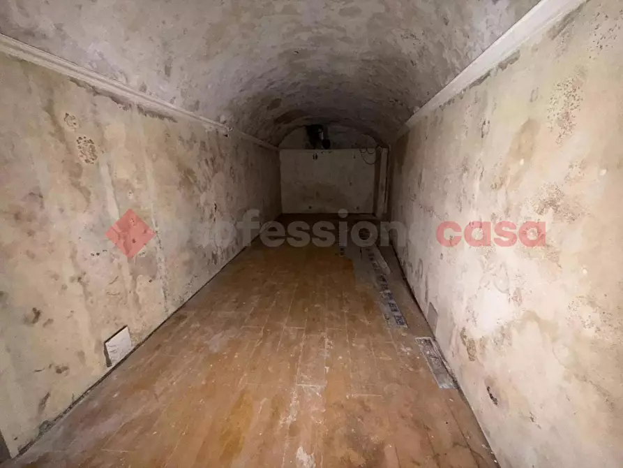 Immagine 19 di Negozio in vendita  in Via Colsereno, 71A a Tivoli