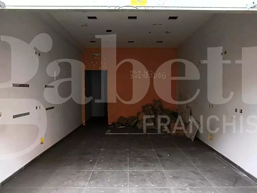 Immagine 5 di Appartamento in affitto  in Via Calata capodichino a Napoli