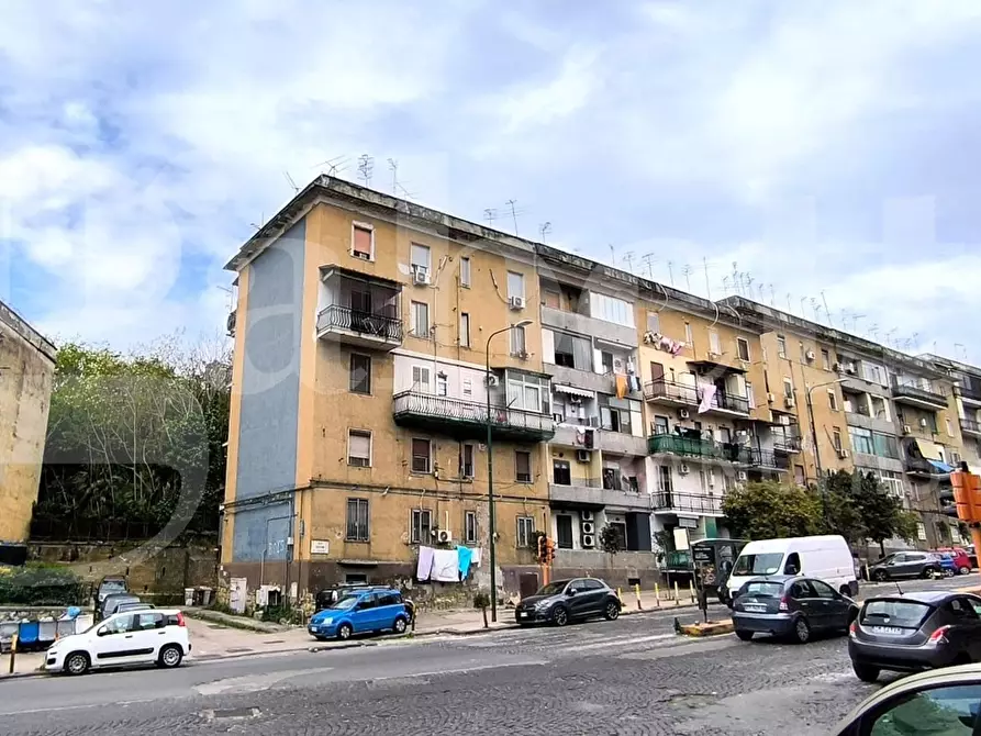 Immagine 1 di Appartamento in vendita  in Via marigliano a Napoli