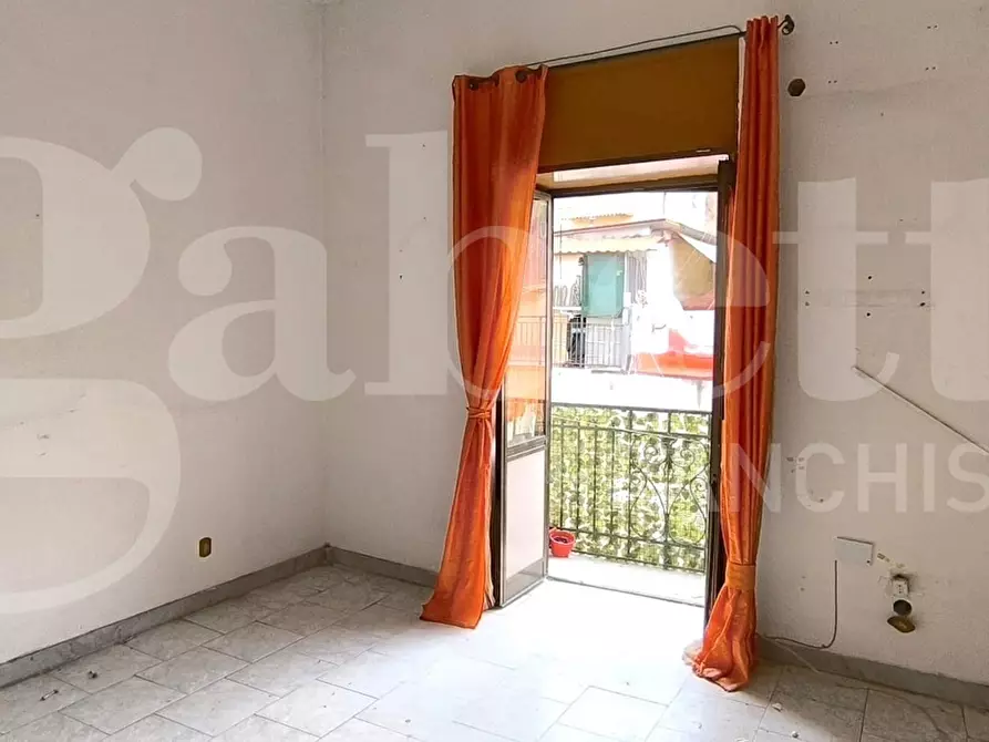Immagine 10 di Appartamento in vendita  in Via marigliano a Napoli
