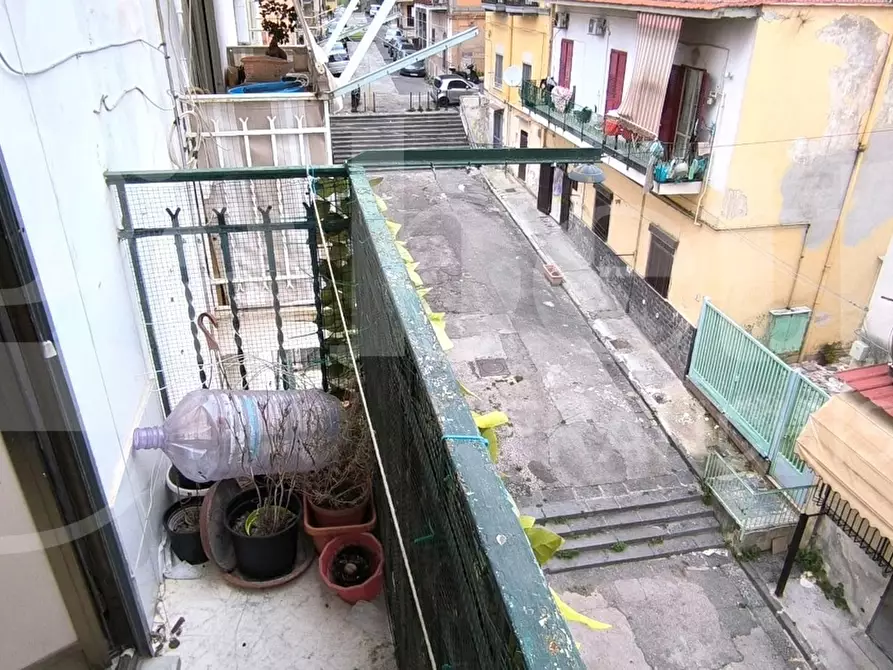Immagine 13 di Appartamento in vendita  in Via marigliano a Napoli