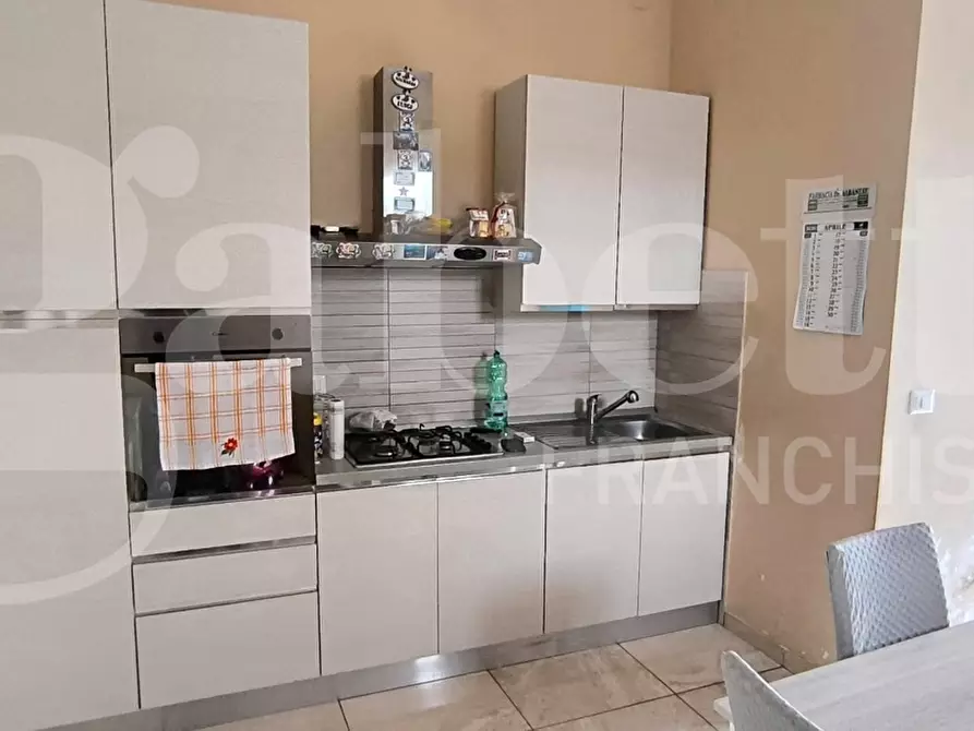 Immagine 8 di Appartamento in vendita  in Via marigliano a Napoli