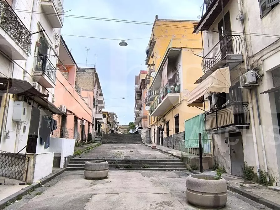 Immagine 4 di Appartamento in vendita  in Via marigliano a Napoli