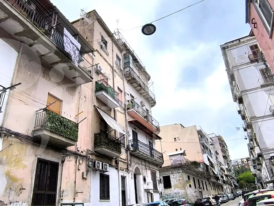 Immagine 3 di Appartamento in vendita  in Via marigliano a Napoli
