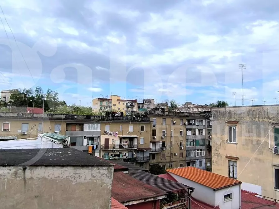 Immagine 25 di Appartamento in vendita  in Via marigliano a Napoli