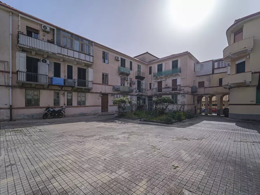Immagine 1 di Appartamento in vendita  in Via Salandra, 19 a Messina