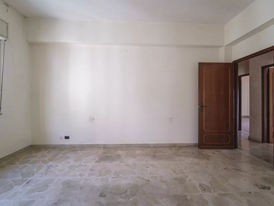 Immagine 23 di Appartamento in vendita  in Via Contesse, 31 a Messina