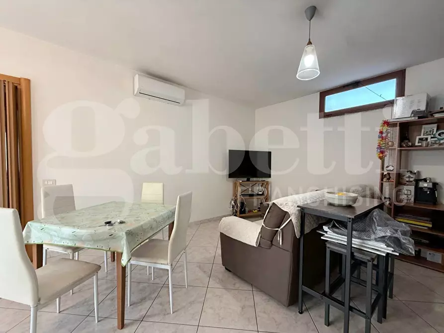 Immagine 5 di Appartamento in vendita  in Via newton, 25 a Sestu