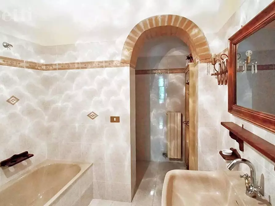 Immagine 3 di Casa indipendente in vendita  in Strada DELLA QUERCIABELLA, 180 a Senigallia