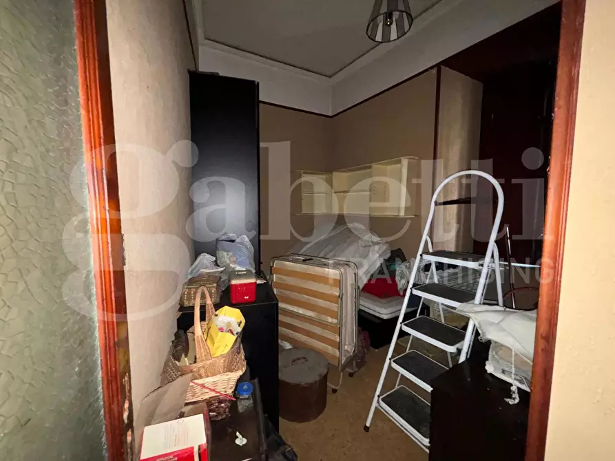 Immagine 18 di Appartamento in vendita  in Corso Garibaldi a Napoli