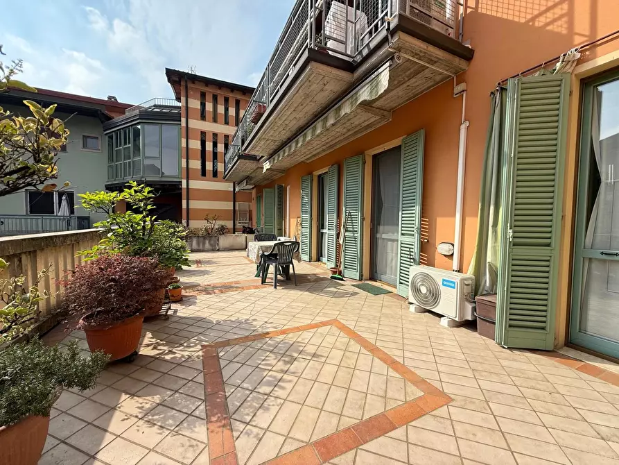 Immagine 1 di Appartamento in vendita  in Via SAN BERNARDINO, 8 a Chiari
