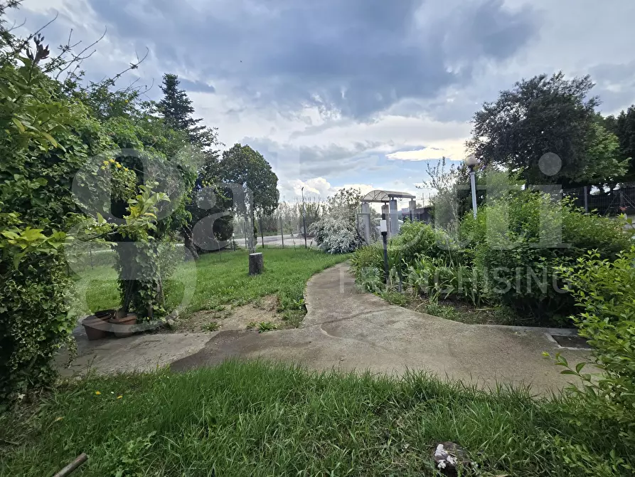 Immagine 2 di Casa indipendente in vendita  in Via Nazionale per Teramo, 74 a Mosciano Sant'angelo