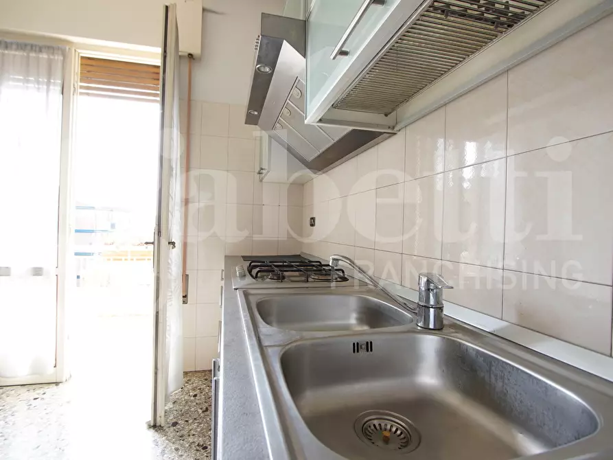 Immagine 7 di Appartamento in vendita  in Viale Giuseppe Garibaldi, . a Venezia