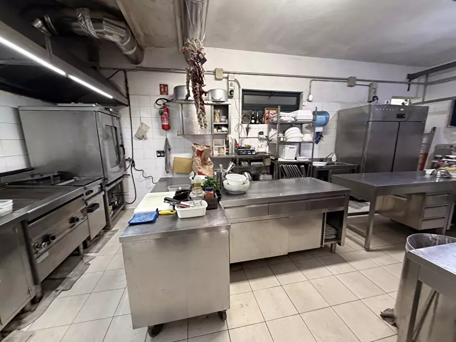 Immagine 3 di Bar / Ristorante in vendita  in Via Montezebio, 4 a Giulianova