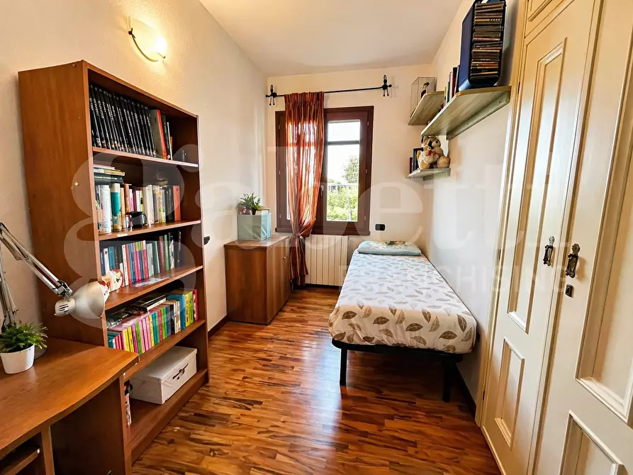 Immagine 28 di Appartamento in vendita  in Via Agamennone, 48 a Budoni